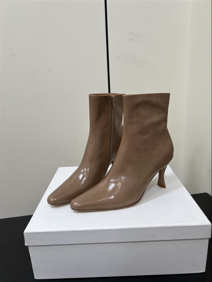 20251128174331237 390